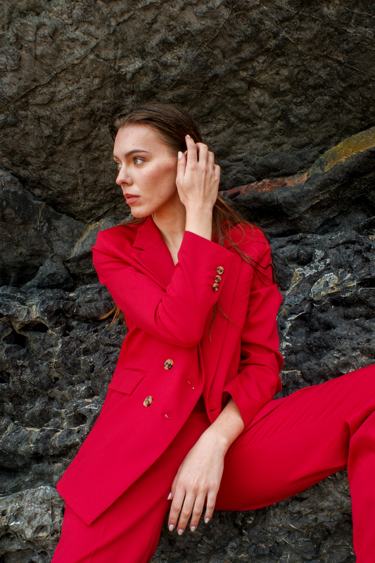 Le retour du tailleur: la tendance va t’elle durer ? On vous dit tout chez La P’tite Rebelle