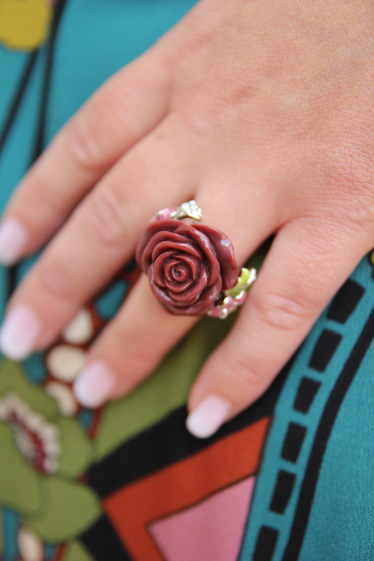 Burgundy Rose Jade et Julie