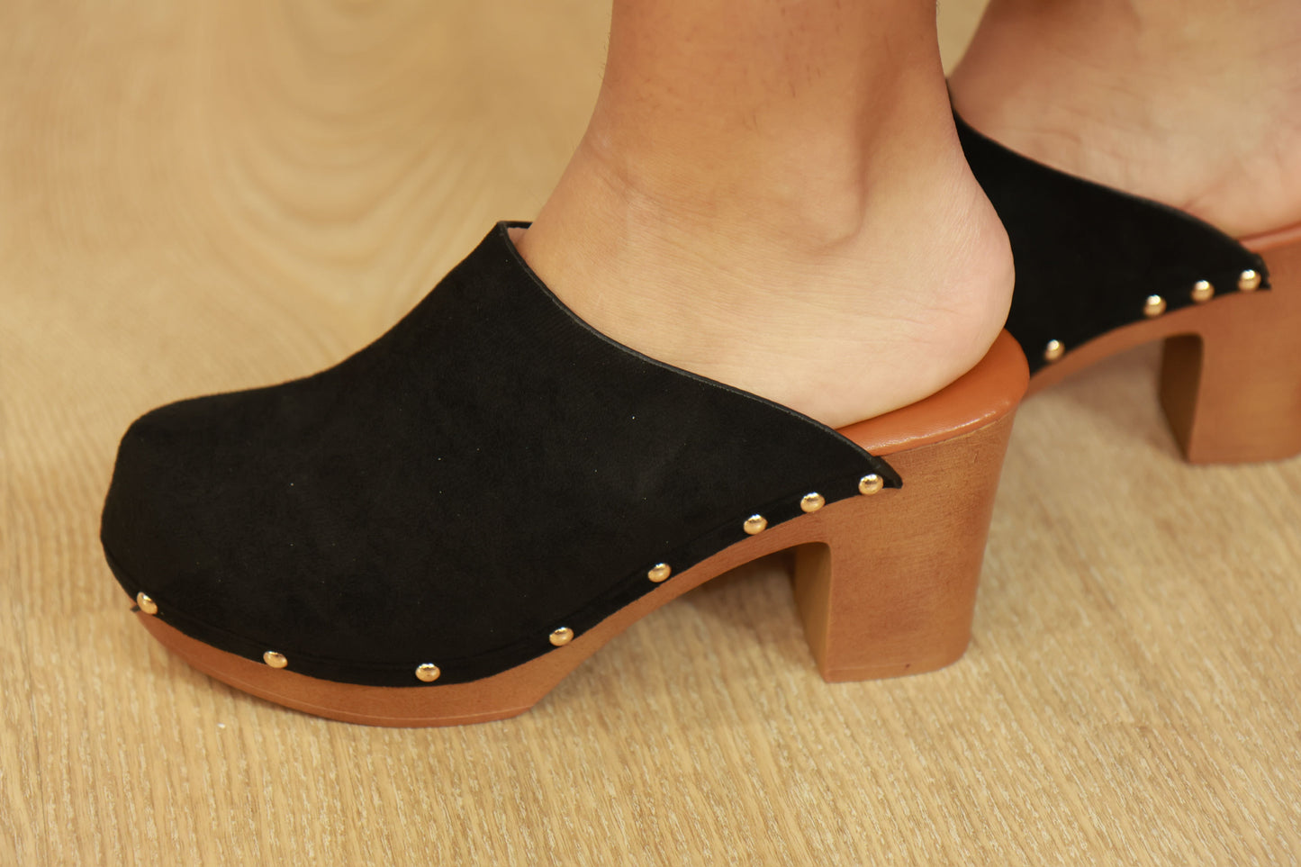 Sabots Jane noires by Chantal B