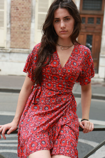 Robe Zapa rouge porte feuille à motif fleuri de «seconde main» la p’tite rebelle 