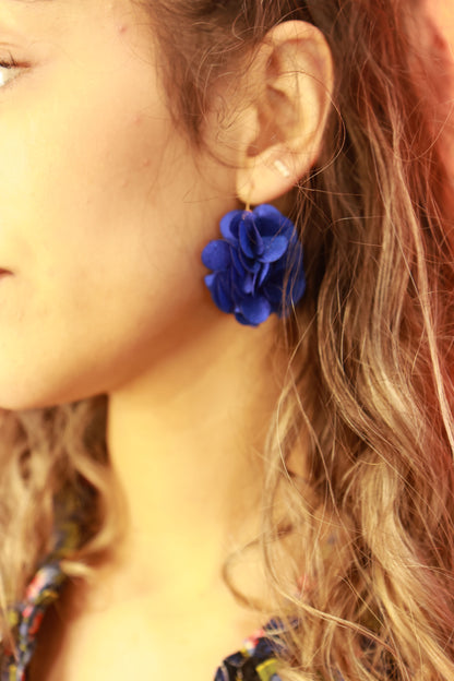 Boucles d’oreilles fleur bleue Mile Mila La P’tite Rebelle Amiens