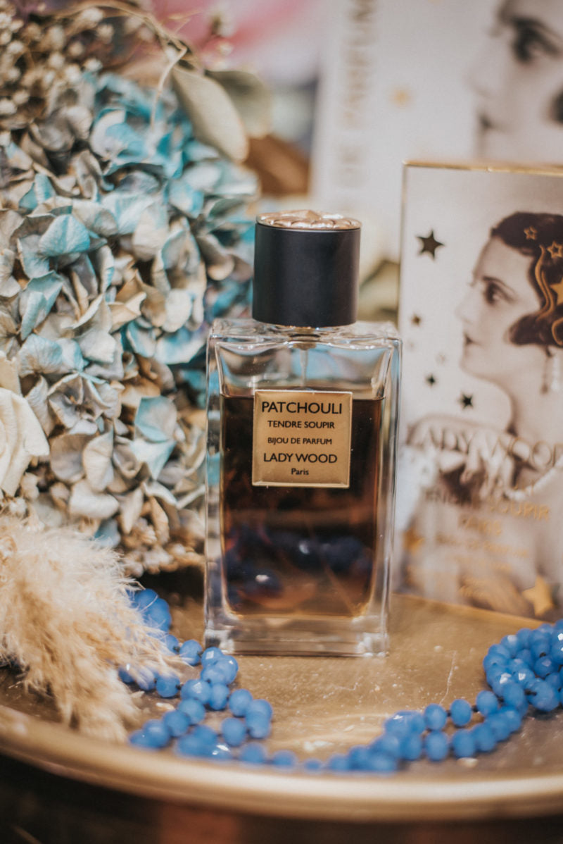 Perfume Patchouli tender sigh Lady Wood 